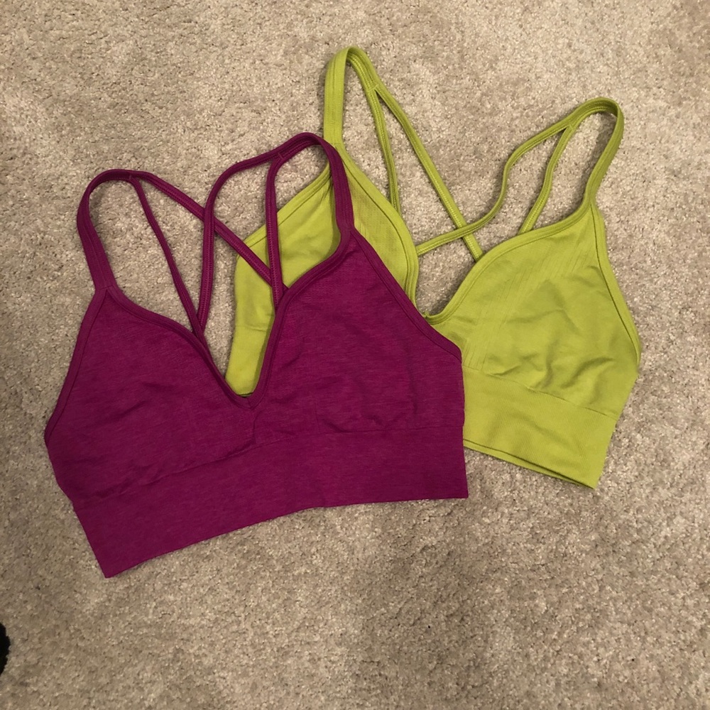 Lululemon sports bra